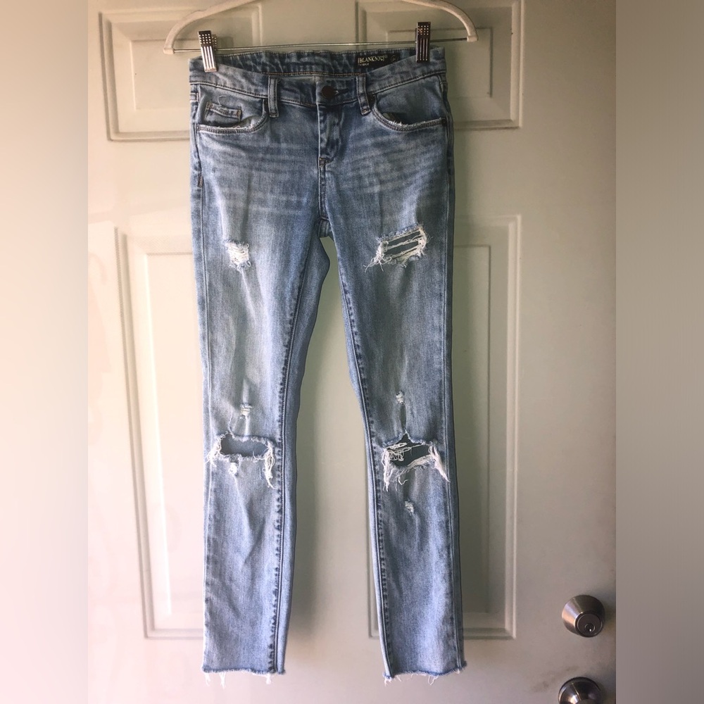 BlankNYC The Reade destroyed crop jeans size 24